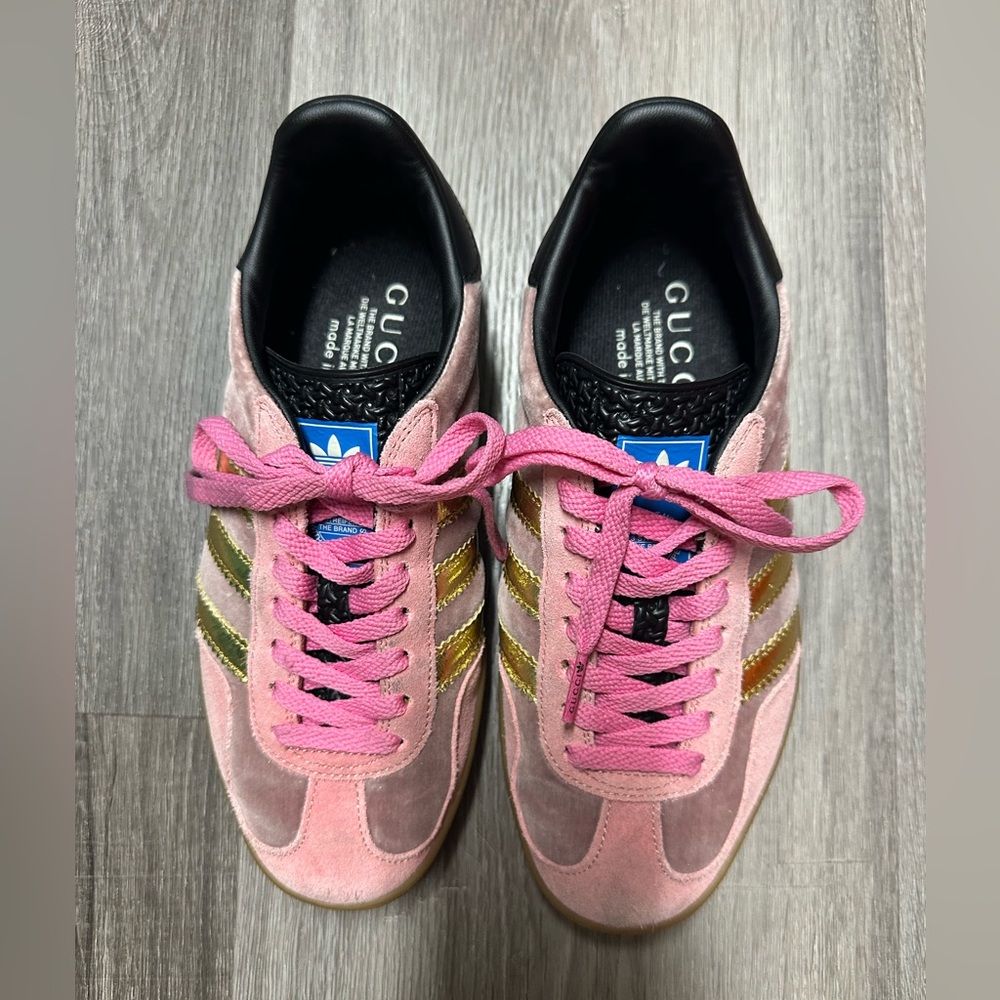 Gucci Pink and Gold Low-Top Sneakers